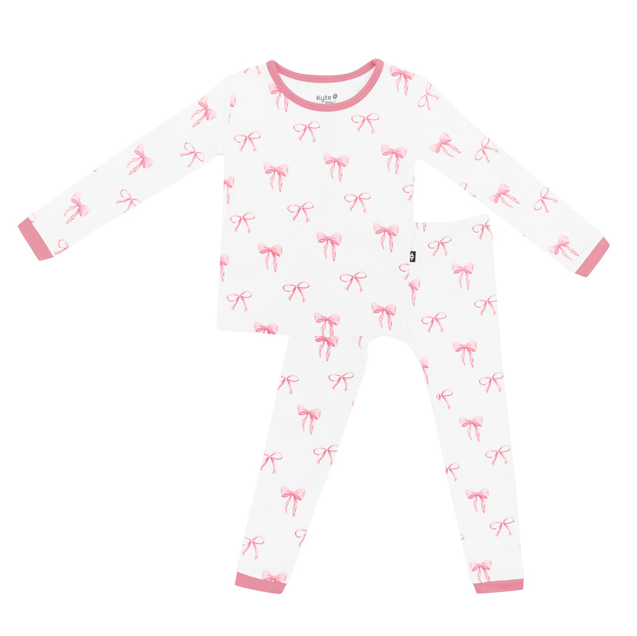 Long Sleeve Pajamas in Bow
