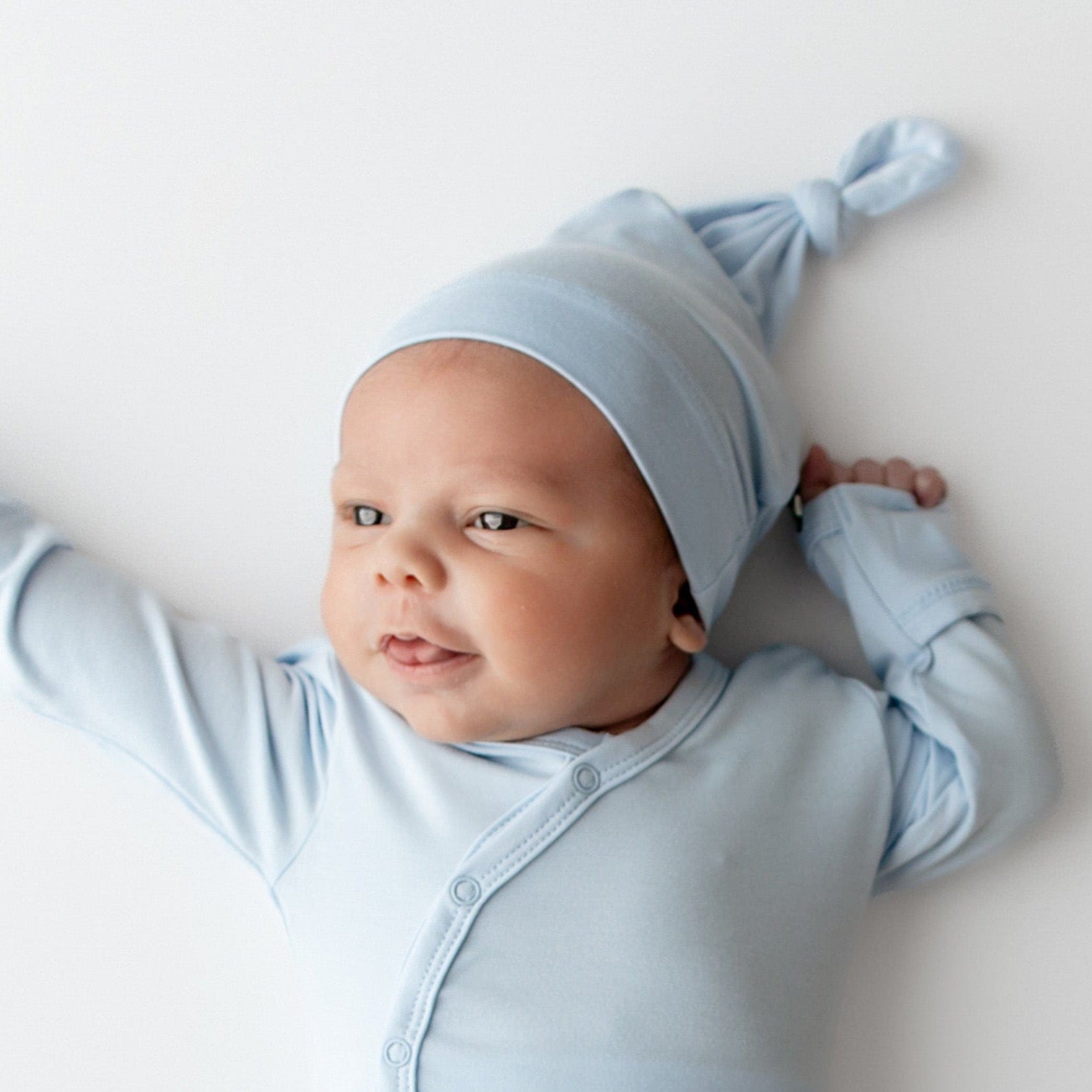 Knotted Cap in Breeze