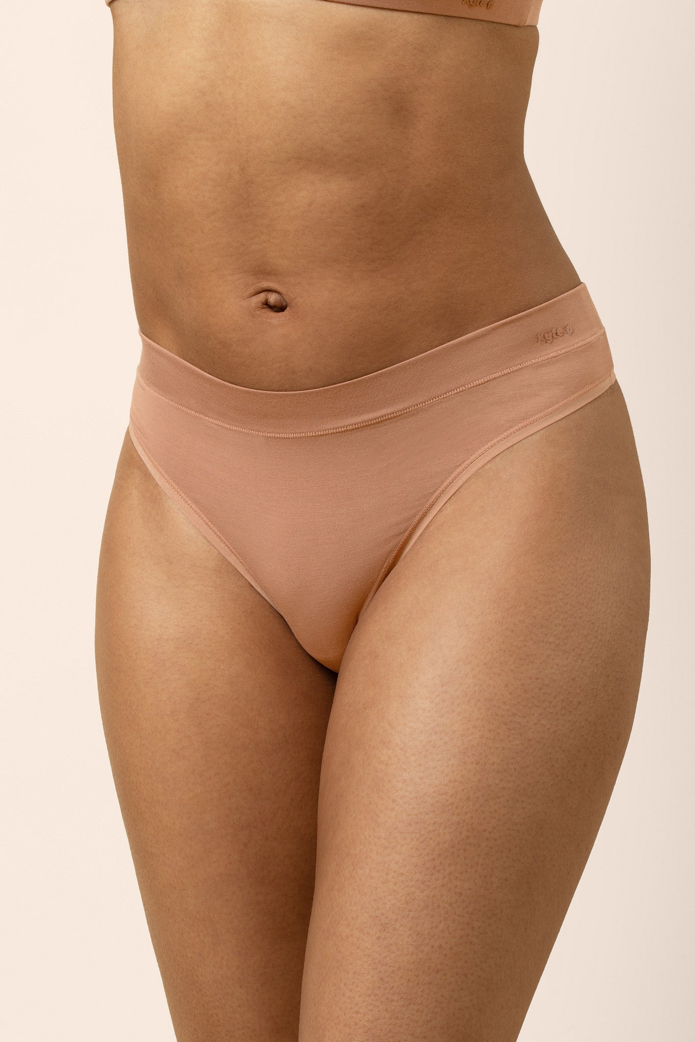 Women's Thong in Latte
