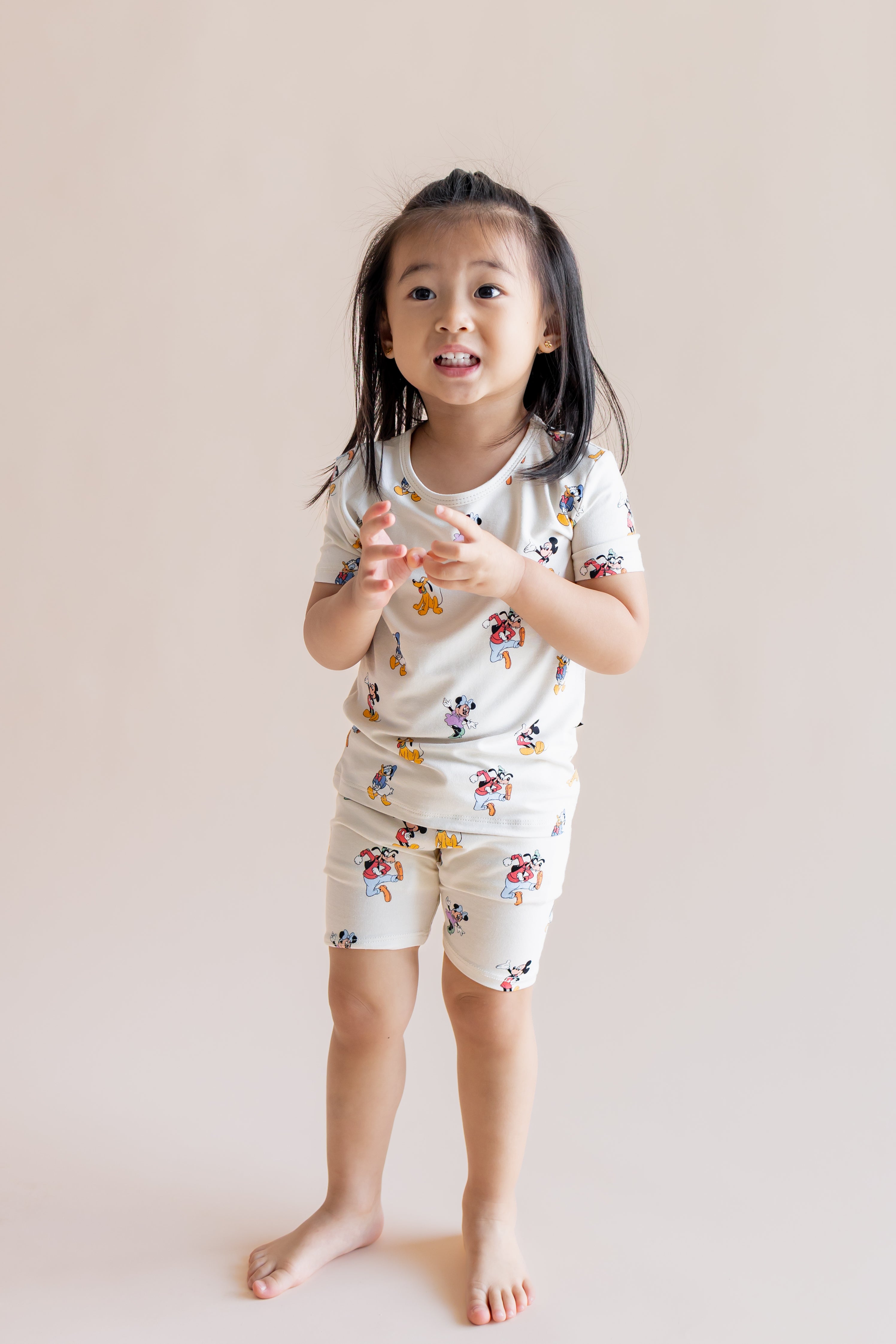 Short Sleeve Pajamas in Mickey Mouse & Friends