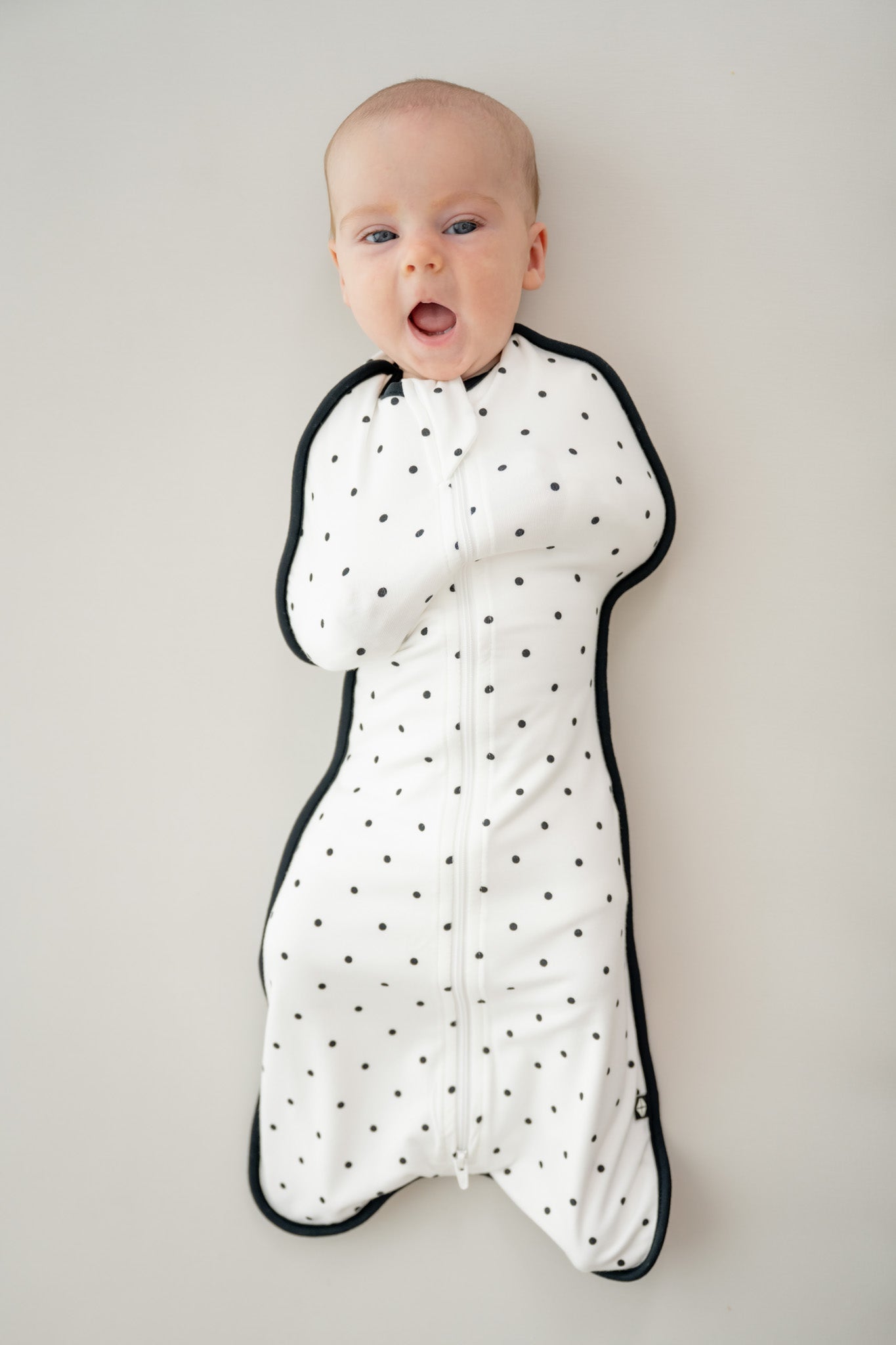Swaddle Bag in Midnight Polka Dot 0.5