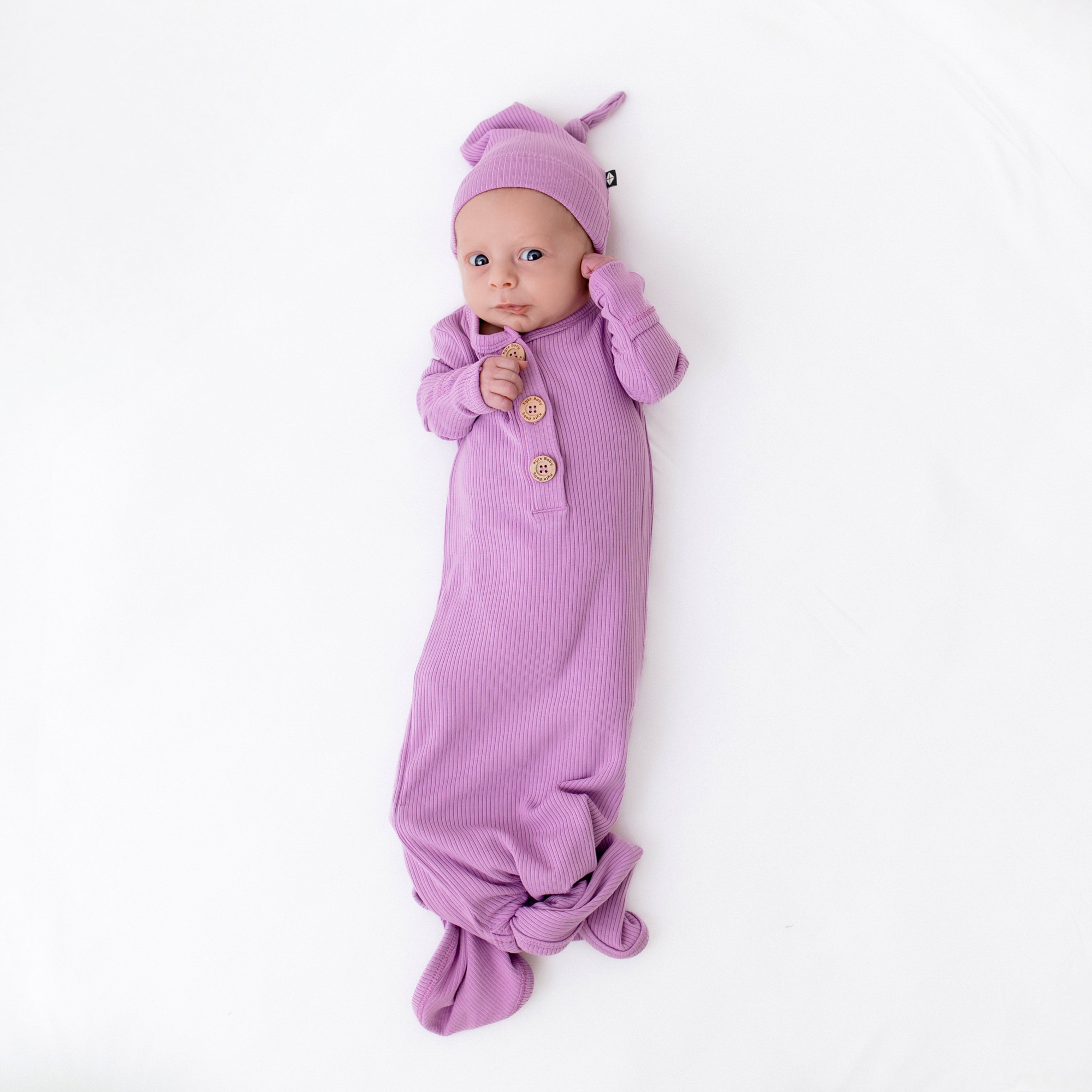 Ribbed Knotted Day Gown with Hat Set in Poi